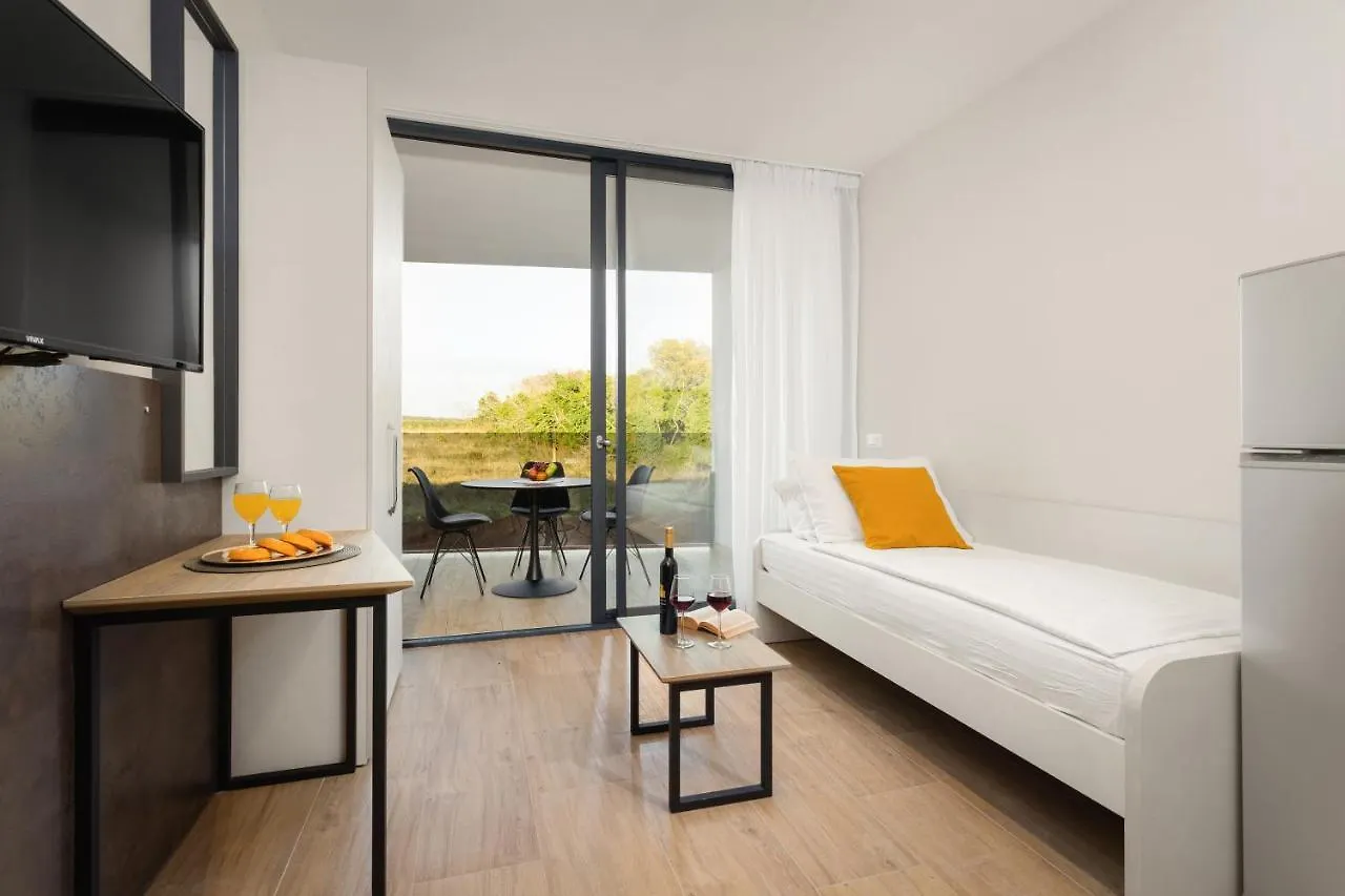 Residence Del Mar Emotion Лижнян Апарт-отель