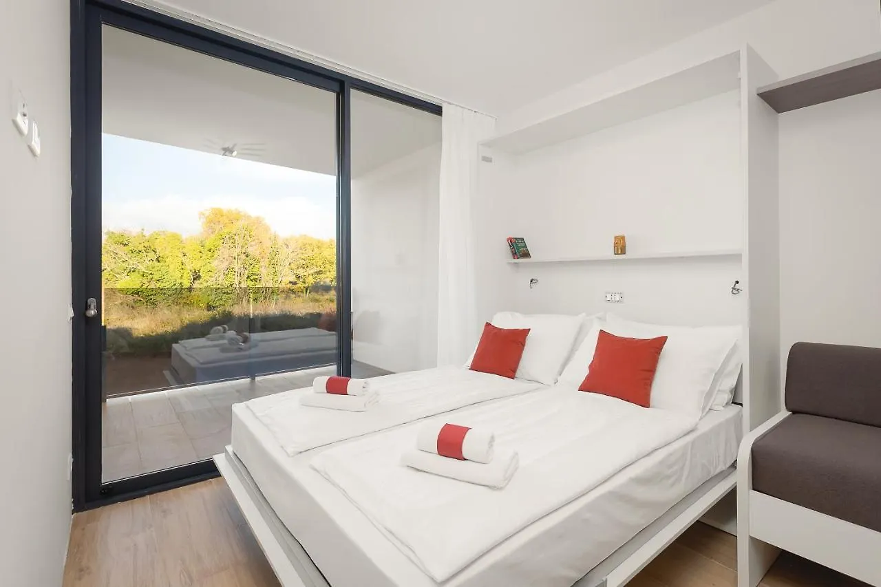 Residence Del Mar Emotion Лижнян Апарт-отель