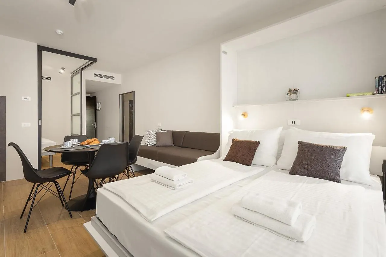 Residence Del Mar Emotion Póla Apartmanhotel