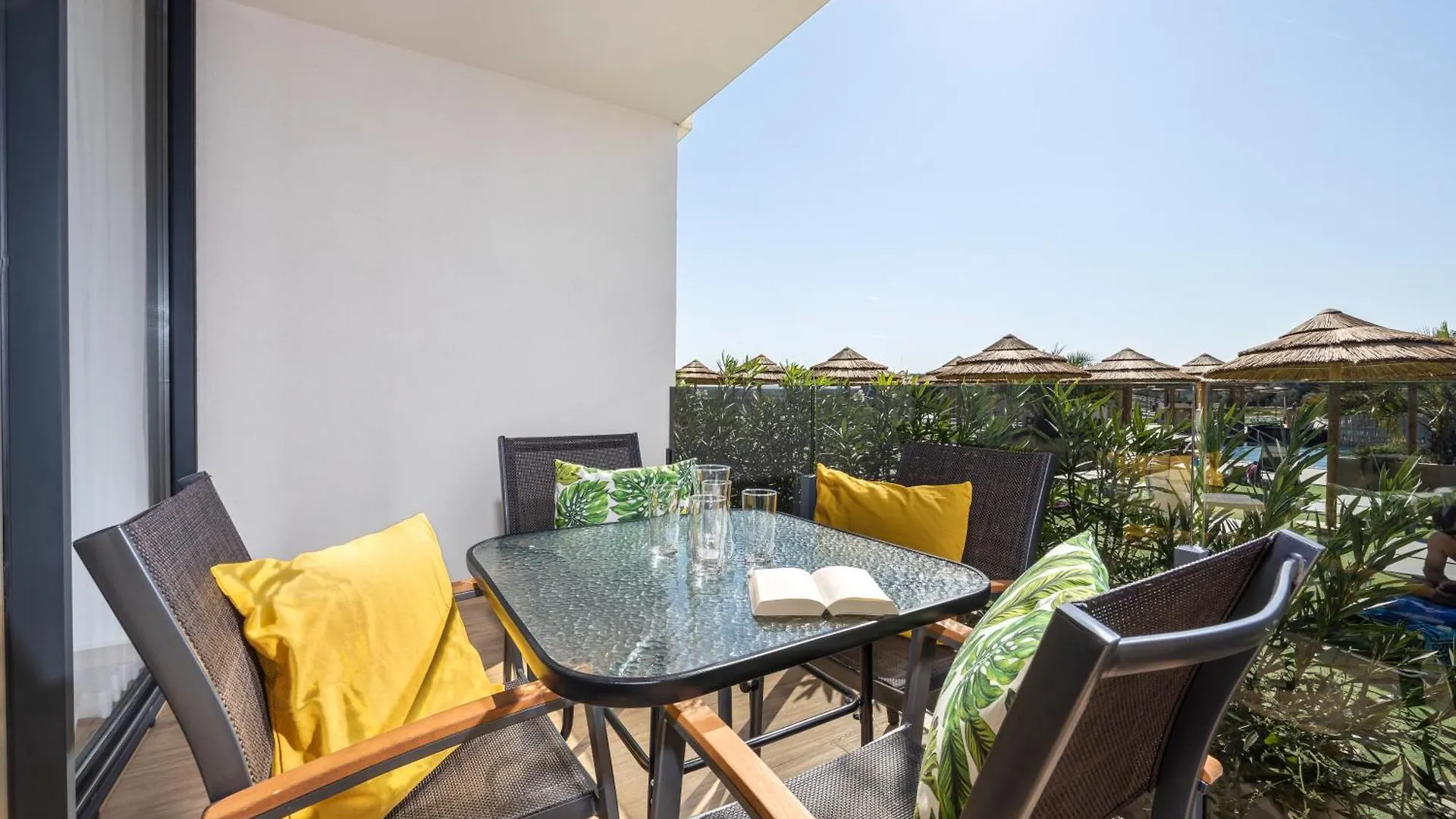 Residence Del Mar Emotion Póla Apartmanhotel